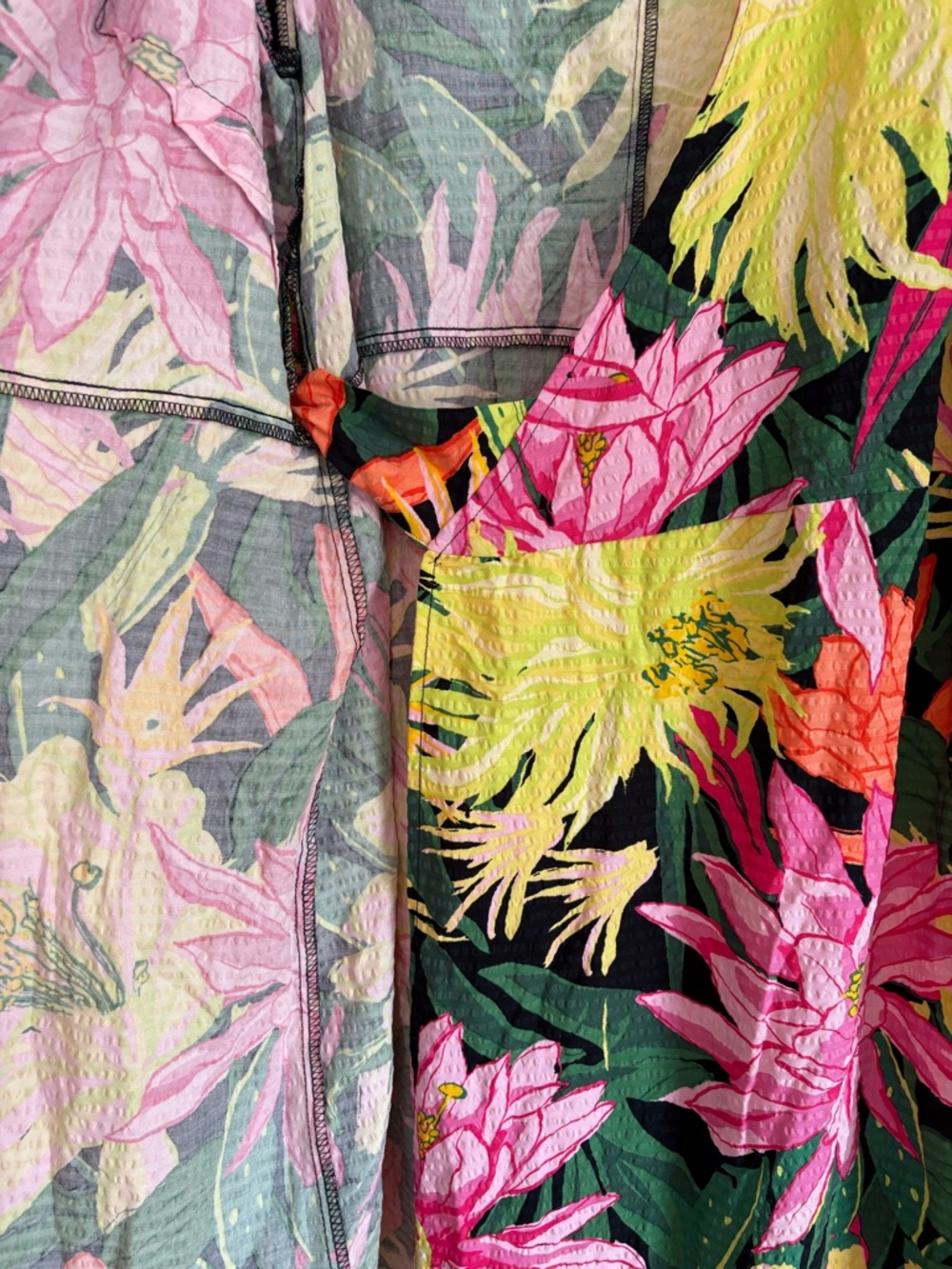 H&M NWT Tropical Floral Maxi Wrap Dress. Size XL. Viscose/Cotton. Adjustable - Picture 8 of 16